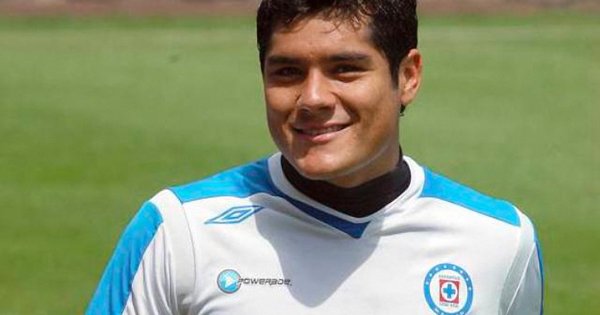 антонио альварес. ороско футболист. кто из футболистов недавно скончался. Raul orozco. аргирис митцис.