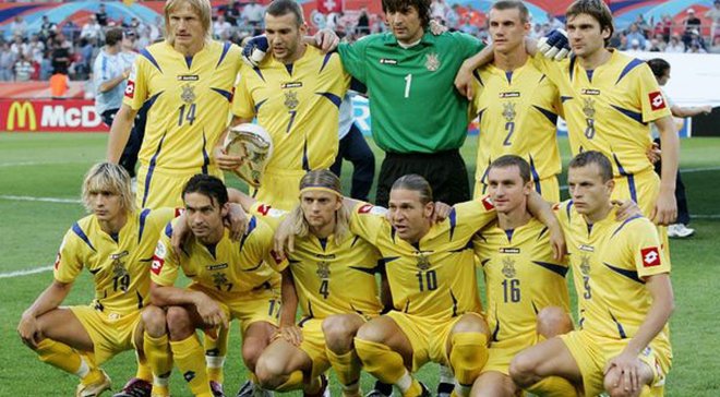 Сборная по футболу украина испания 2004